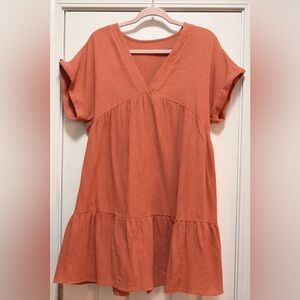 Women's V-Neck Short Sleeve Tiered Tunic Dress in Terracotta